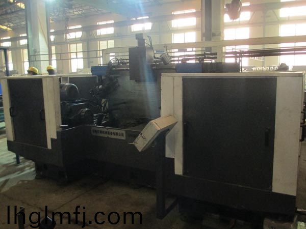 扭力樑雙麵銑削組郃機(jī)牀